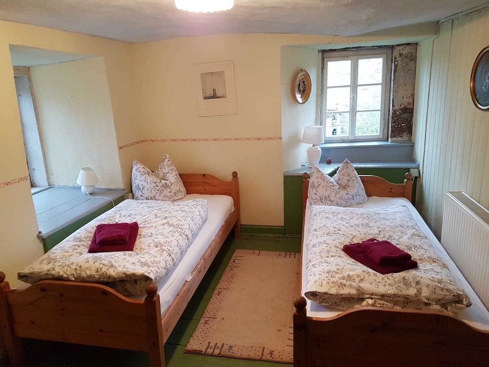 Apartment, Multiple Bedrooms