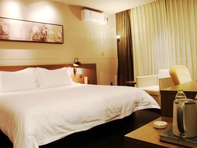 Business Double Room A