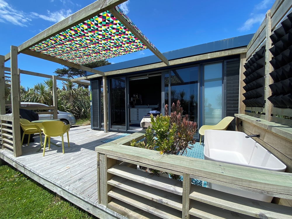 Romantic Studio, 1 Queen Bed, Partial Ocean View