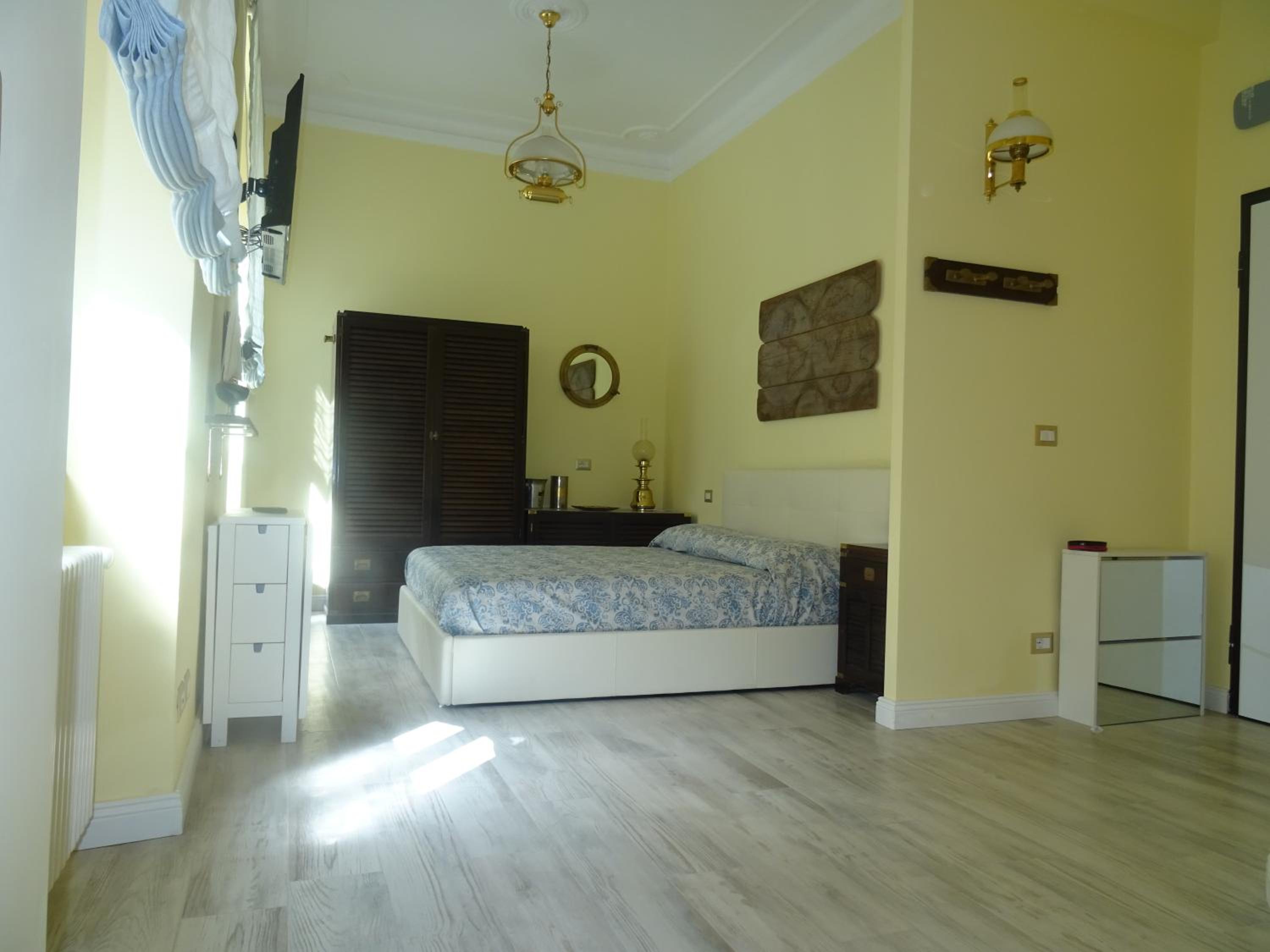 Triple Room with Private Bathroom