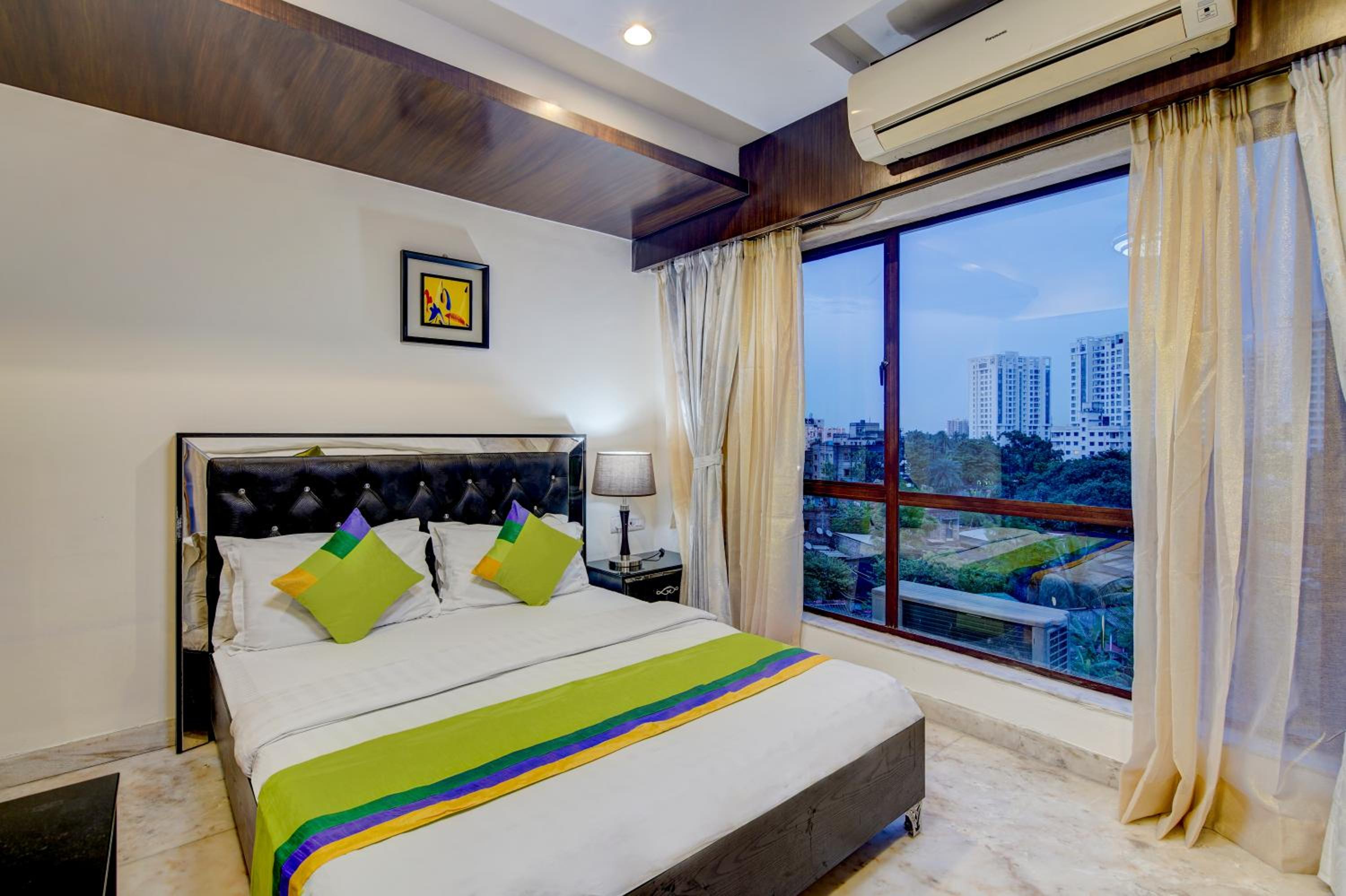 Standard Room with City View