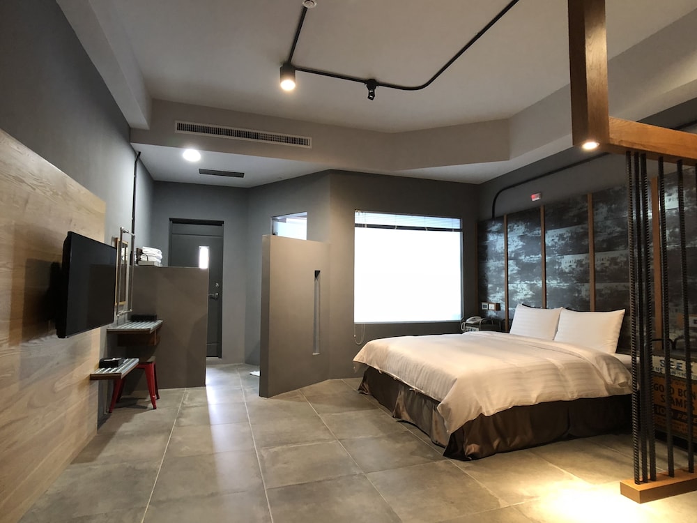 Design Double Room (207)