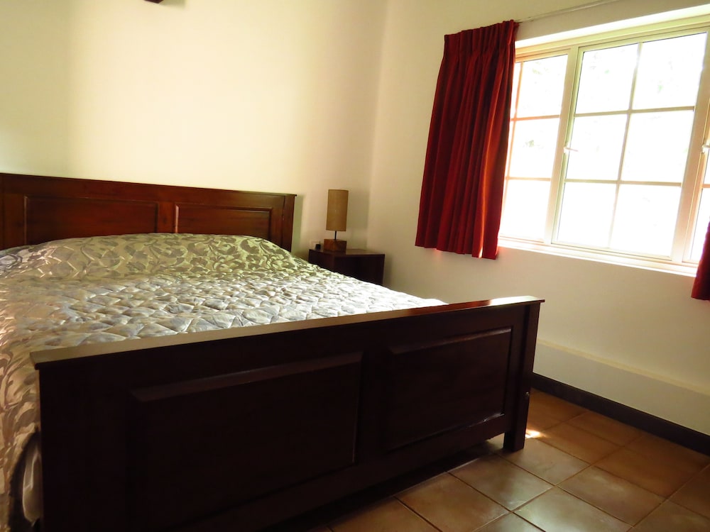 Deluxe Triple Room, Multiple Beds, Non Smoking