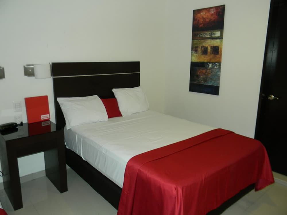 Standard Double Room Single Use, 1 King Bed