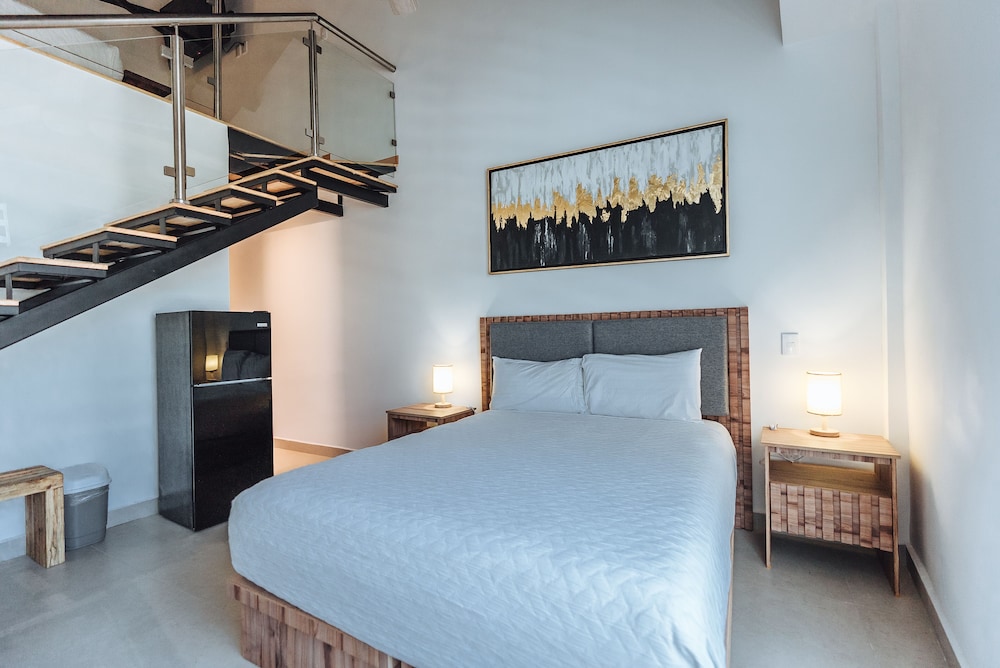 Luxury Loft, 2 Double Beds, Balcony