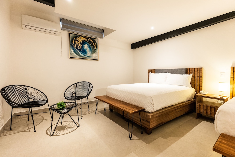 Family Studio Suite, 1 Bedroom, Non Smoking, Refrigerator