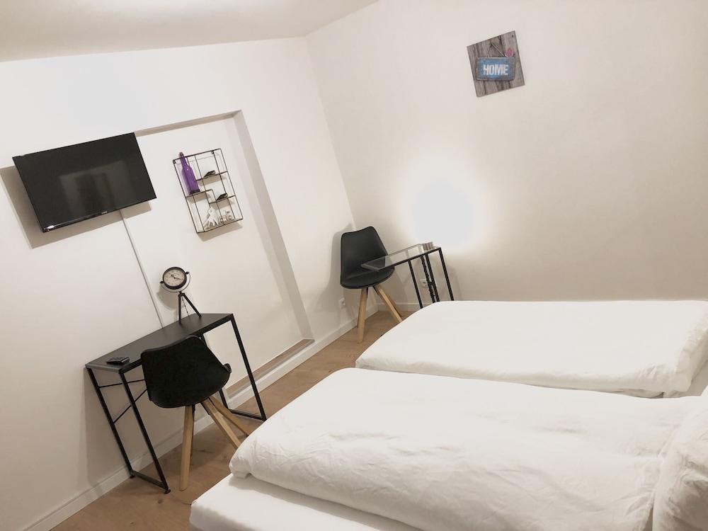Signature Double Room, 1 King Bed, Non Smoking