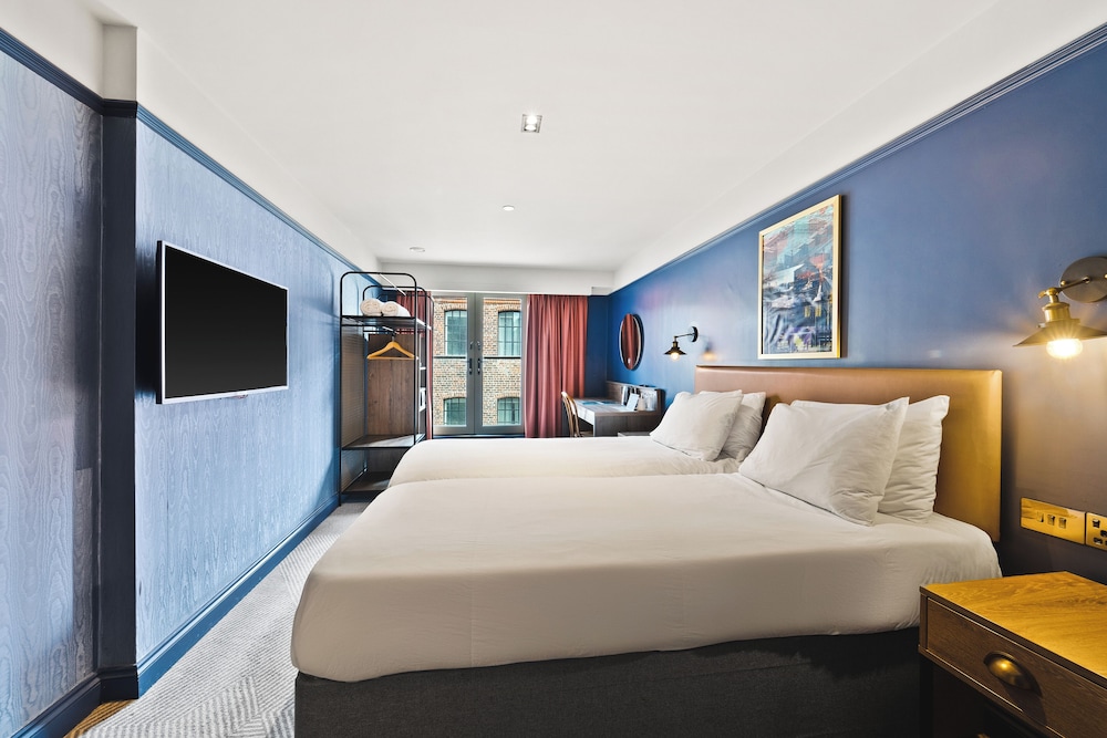 Classic Twin Room