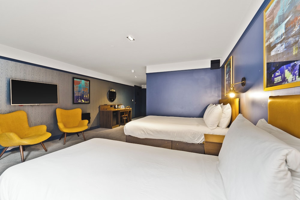 Classic Triple Room
