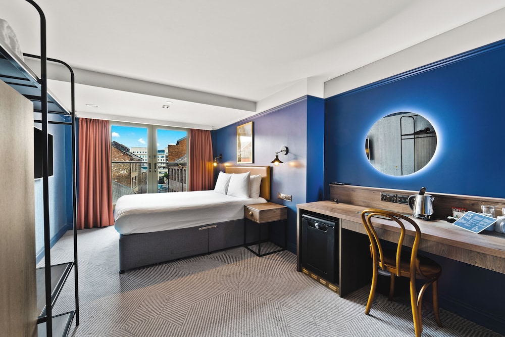Classic Double Room