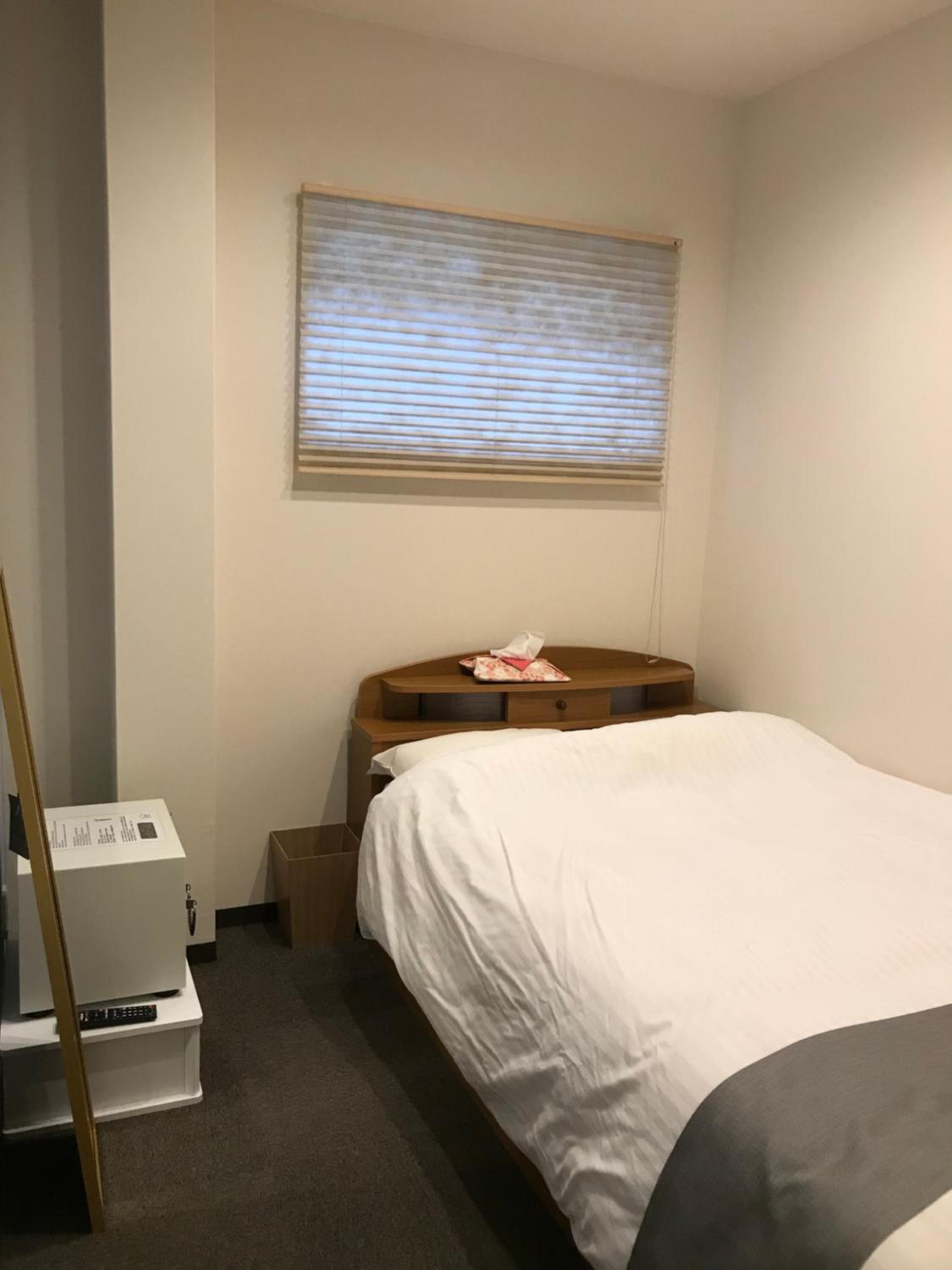 Single Room With Shared Bathroom 202