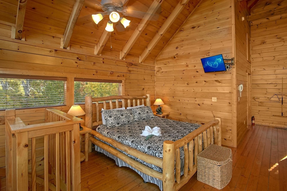 House, Multiple Beds (Evening View #133)