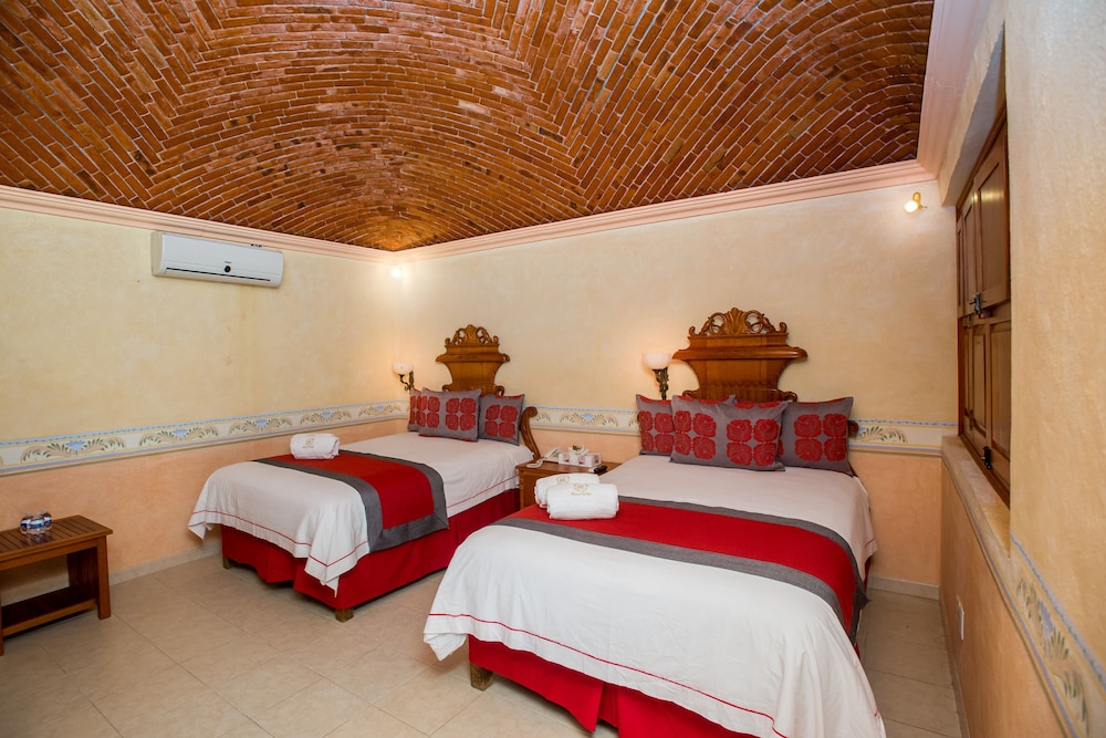 Superior Double Room, 2 Double Beds, Accessible