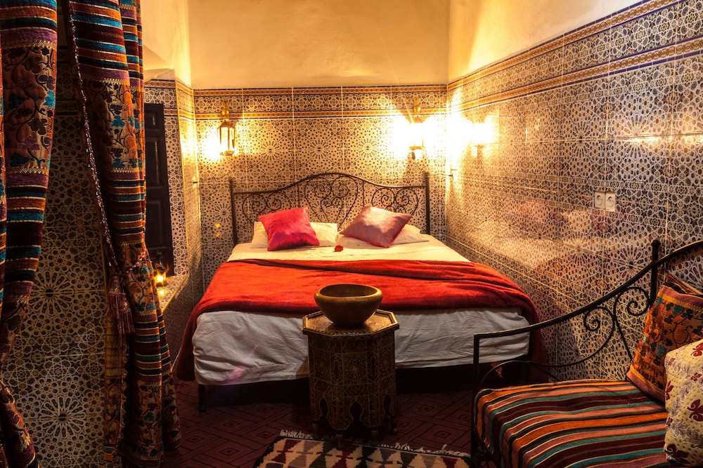 Traditional Double Room, 1 Queen Bed (Malika)