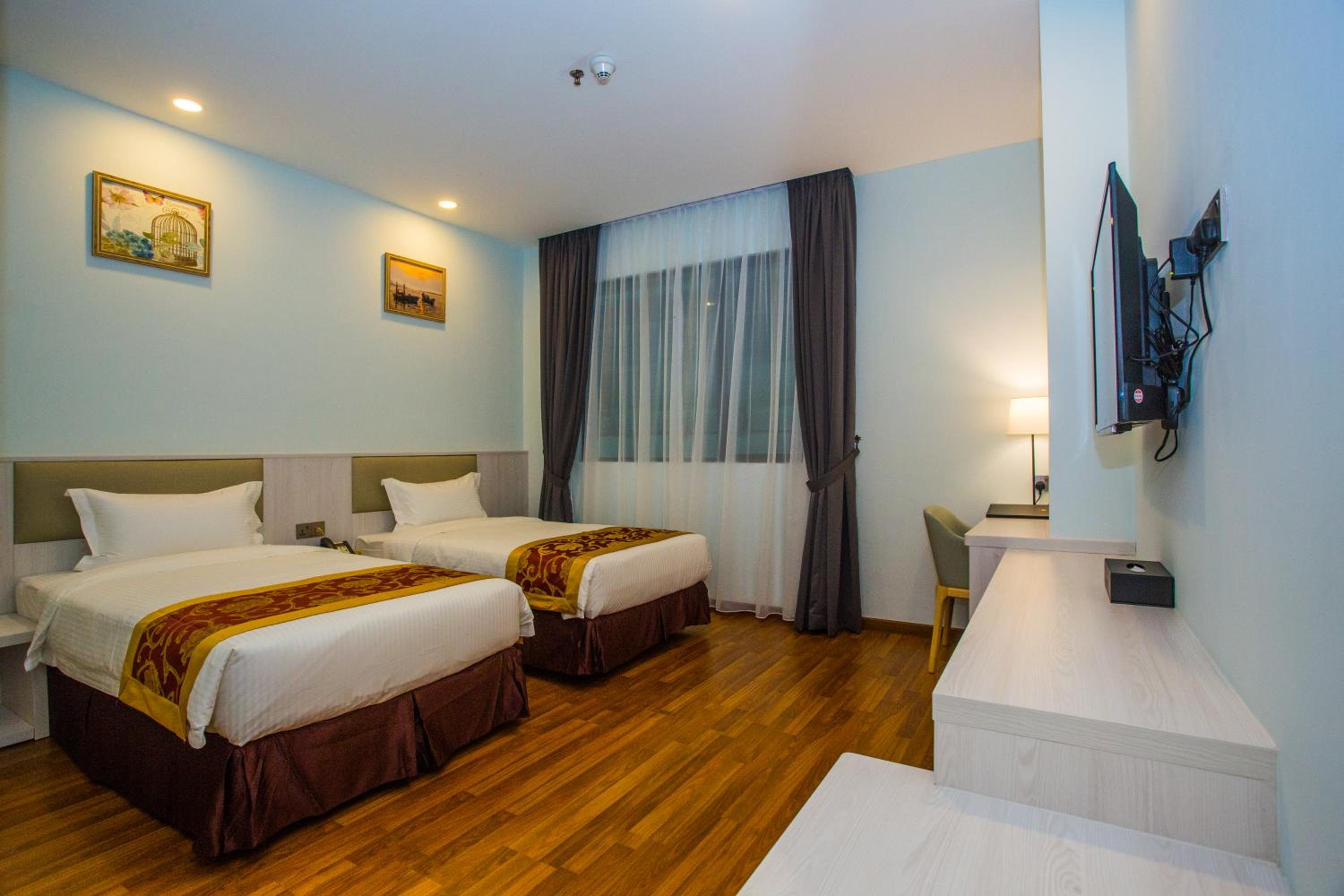Standard Twin Room