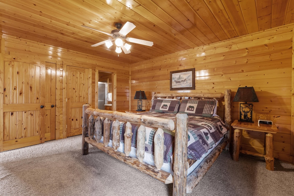 House, Multiple Beds (Tennessee Treasure #232)