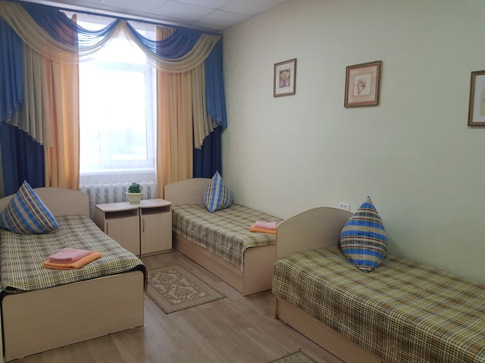 Family Room, Multiple Beds