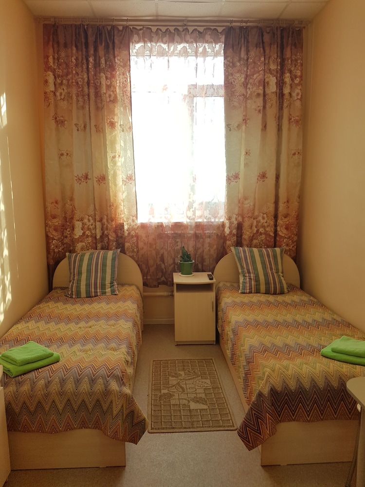 Economy Twin Room, Shared Bathroom