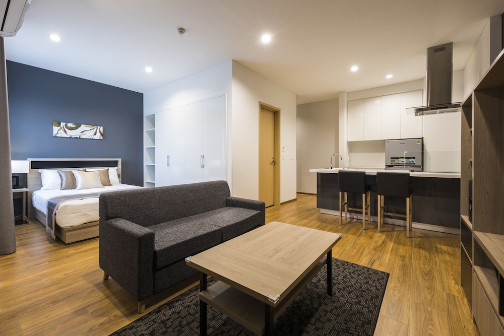 Deluxe Room, 1 Queen Bed (Residential)