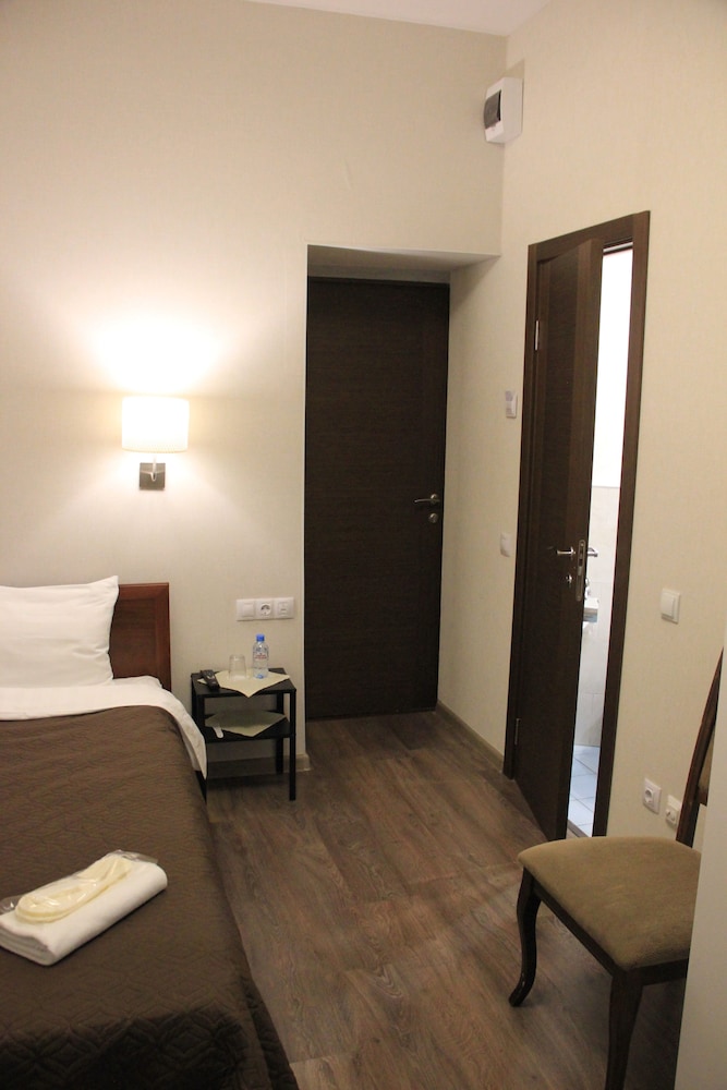 Standard Single Room, 1 Large Twin Bed