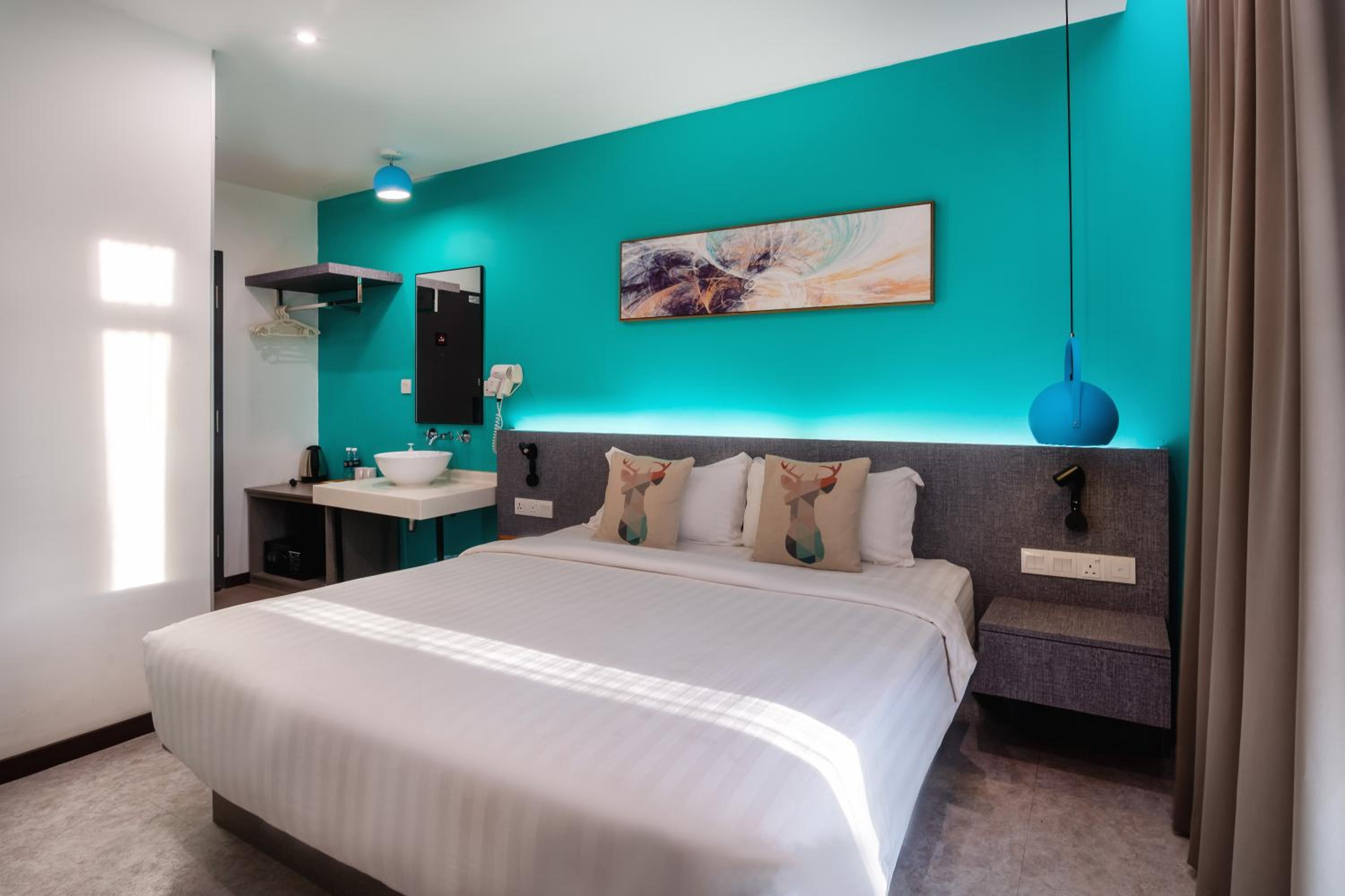 Superior King Room