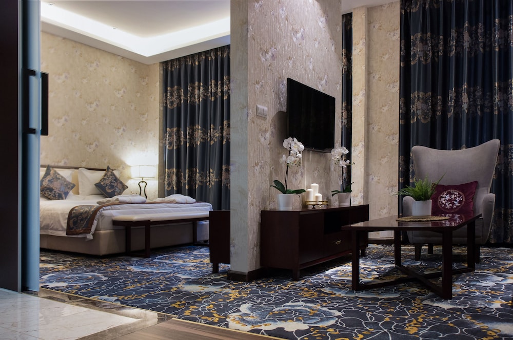 Suite, 1 King Bed