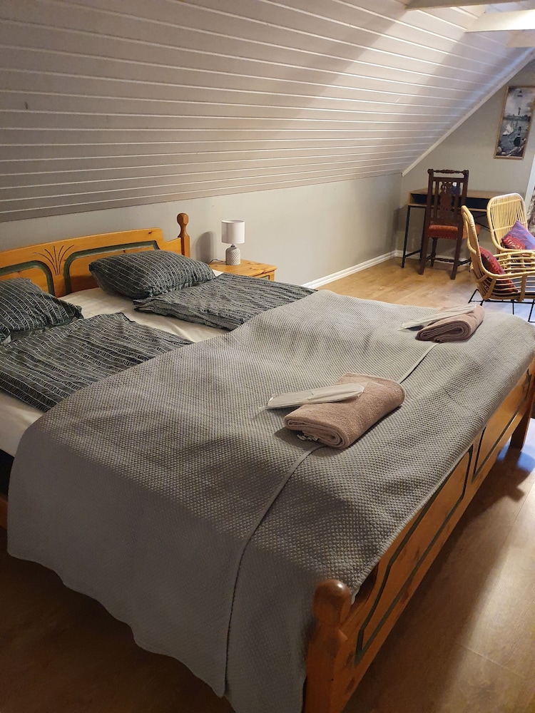 Basic Double Room, Shared Bathroom, Lake View (Grodan)