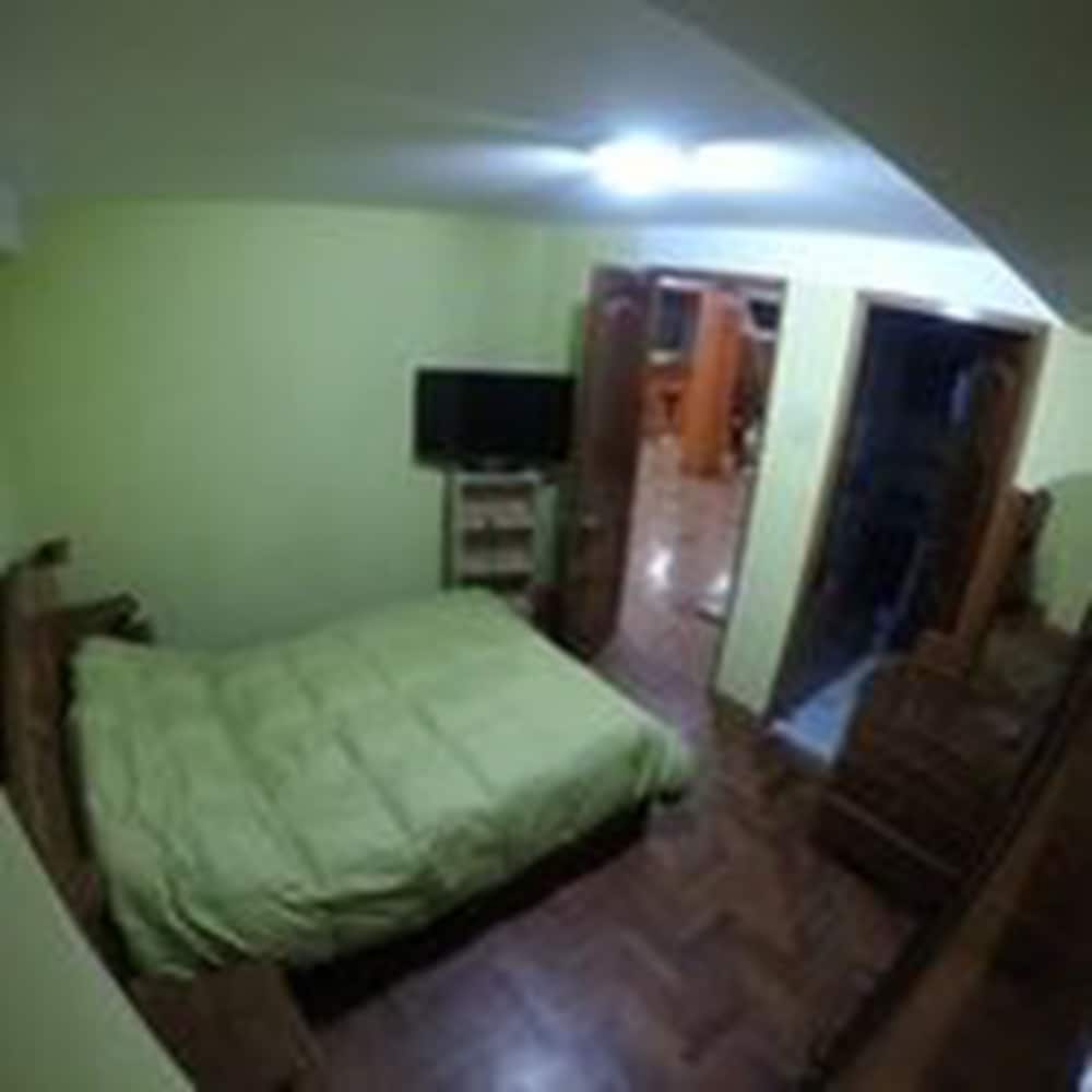 Apartment, 3 Bedrooms, Private Bathroom (1 Double Bed, 2 Twins Beds.)