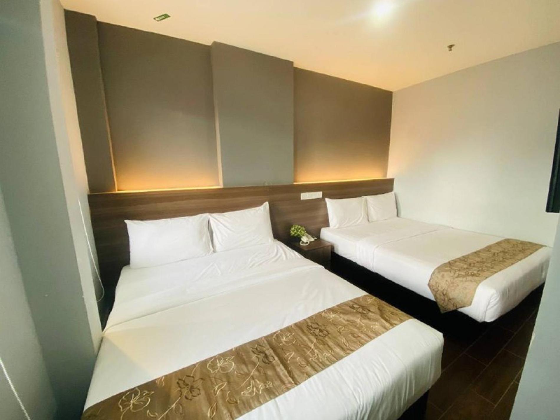 Family Suite with Jacuzzi