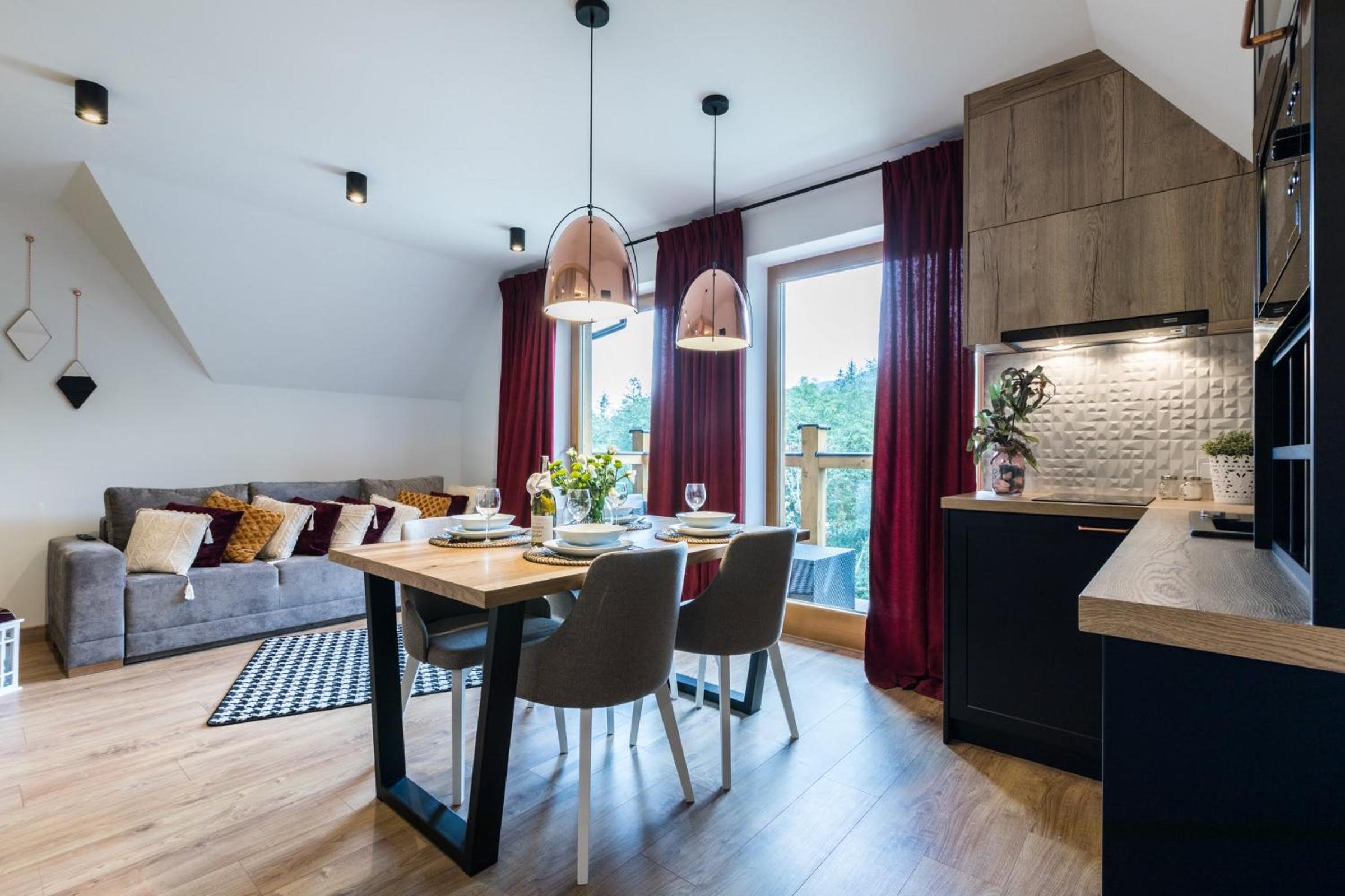 Studio Apartment (4 Adults)