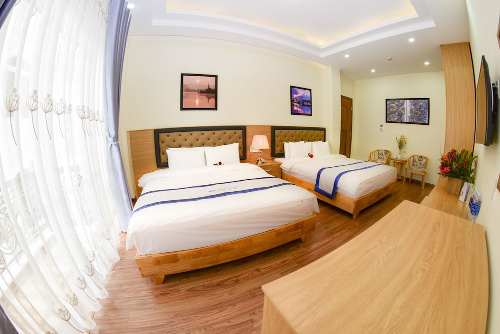 Quadruple Room, Balcony (204)