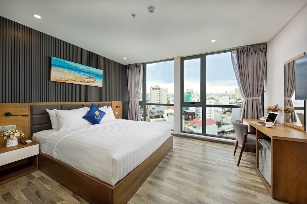 Premium Double Room, 1 King Bed, City View
