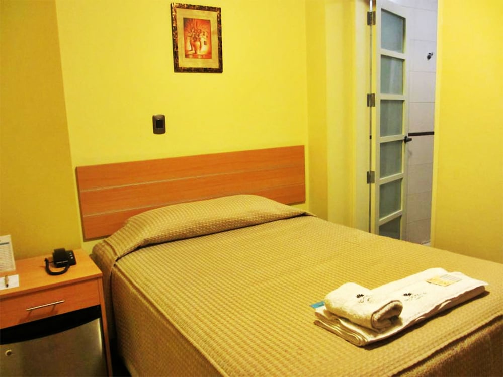 Standard Single Room, 1 Large Twin Bed, Accessible, Private Bathroom
