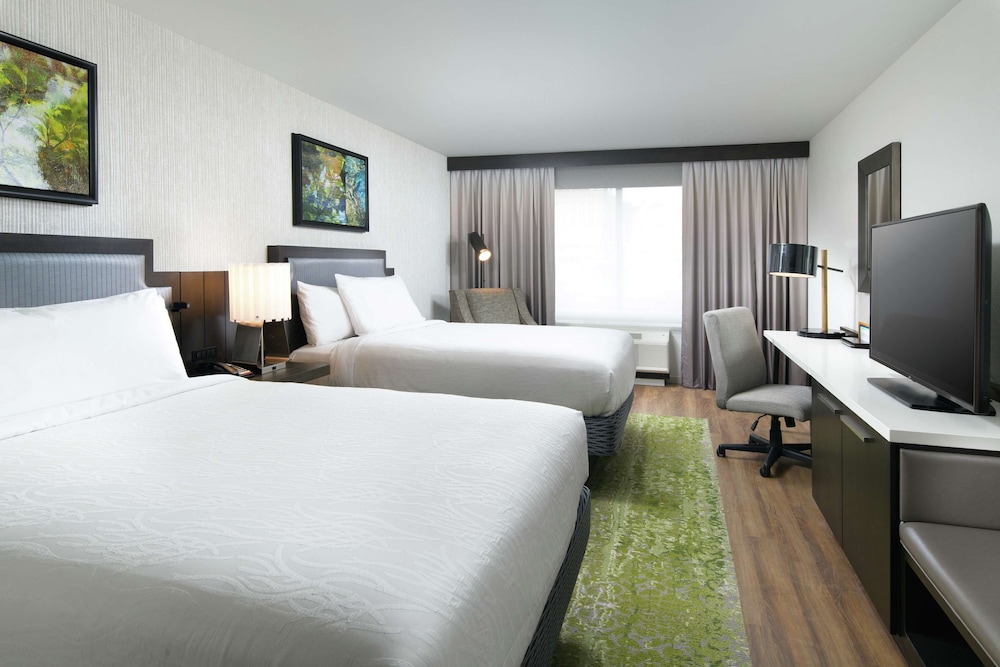 Room, 2 Queen Beds, Accessible (3x3 Shower)