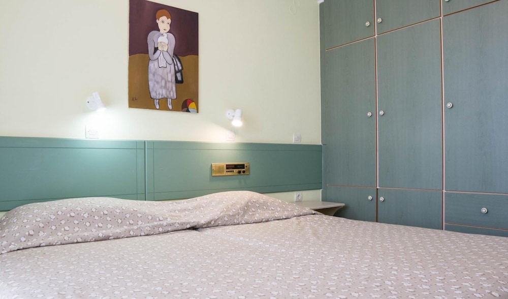 Basic Apartment