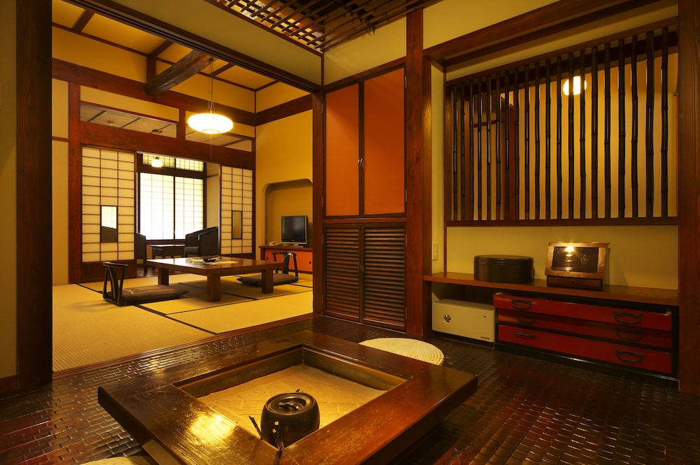 Japanese Style Room For 2 People with Fireplace