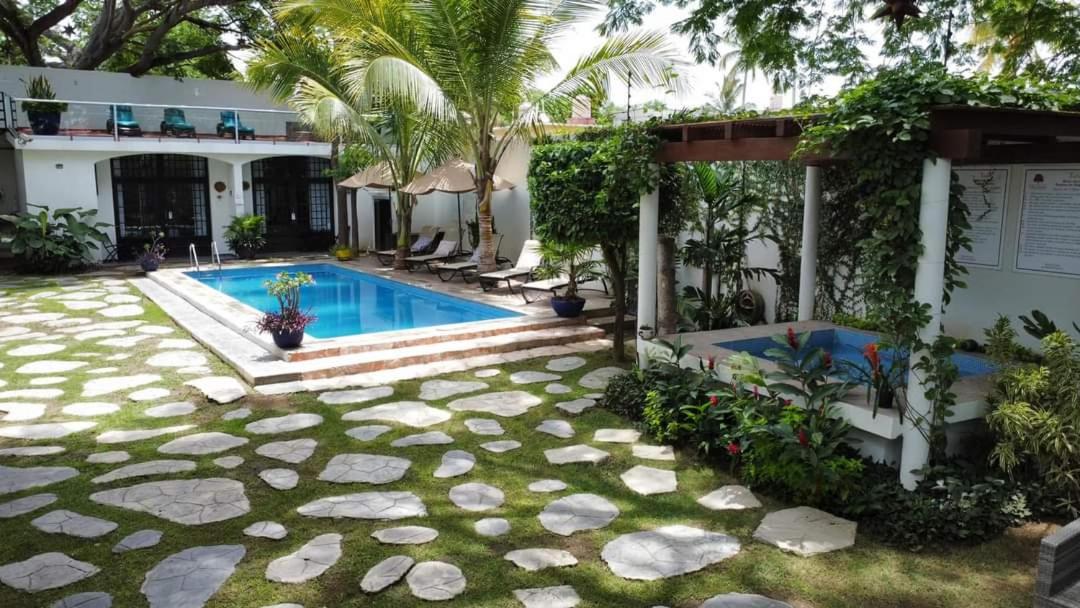 Villa Iris