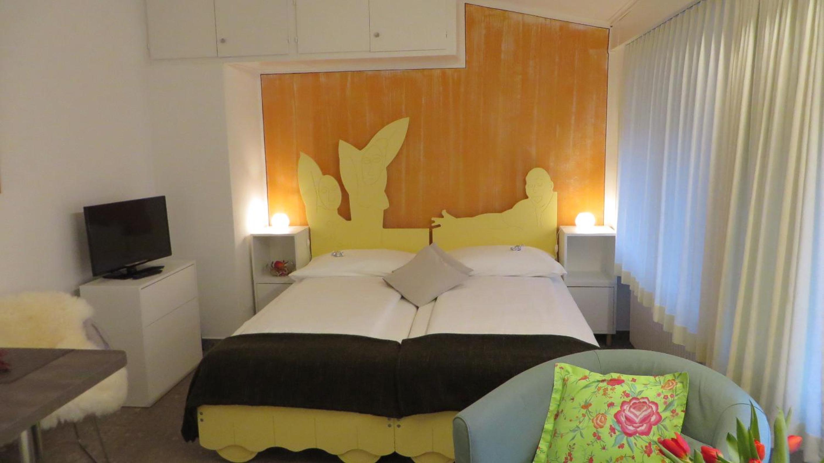 Studio Apartment