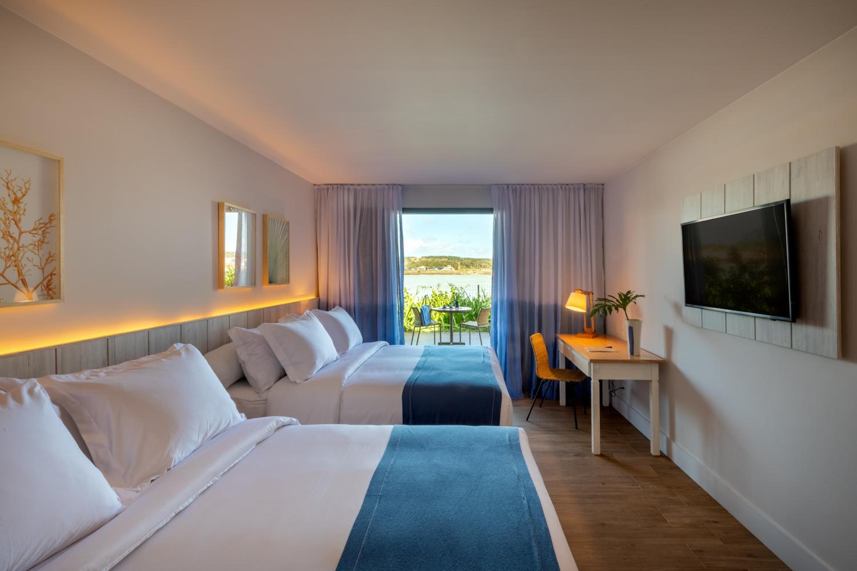 Master Family Suite with Pier View