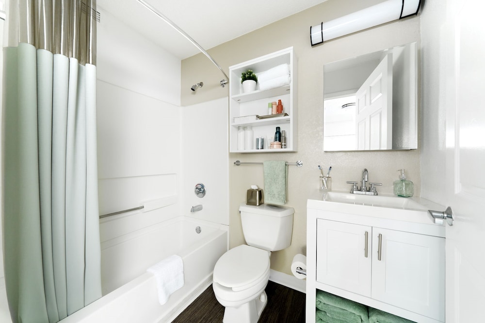 Premium Studio, 1 Queen Bed