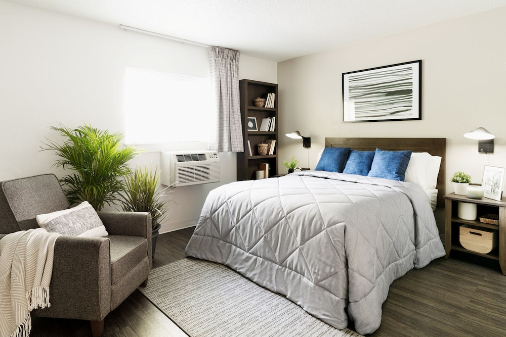 Premium Studio, 1 Double Bed, Accessible Bathtub