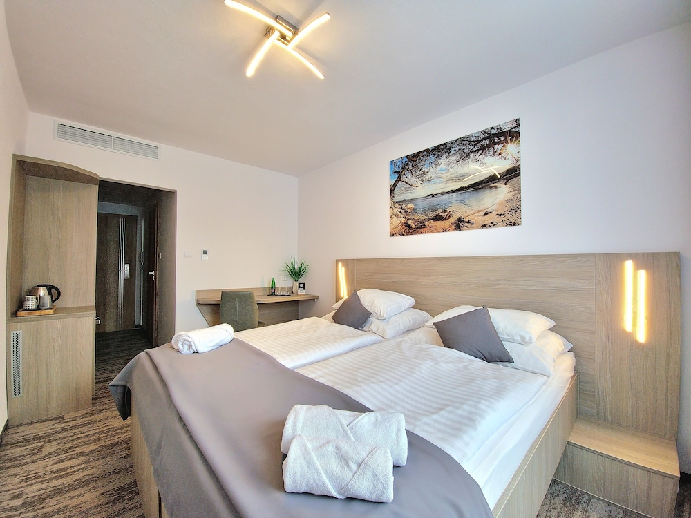 Premium Double or Twin Room, Balcony