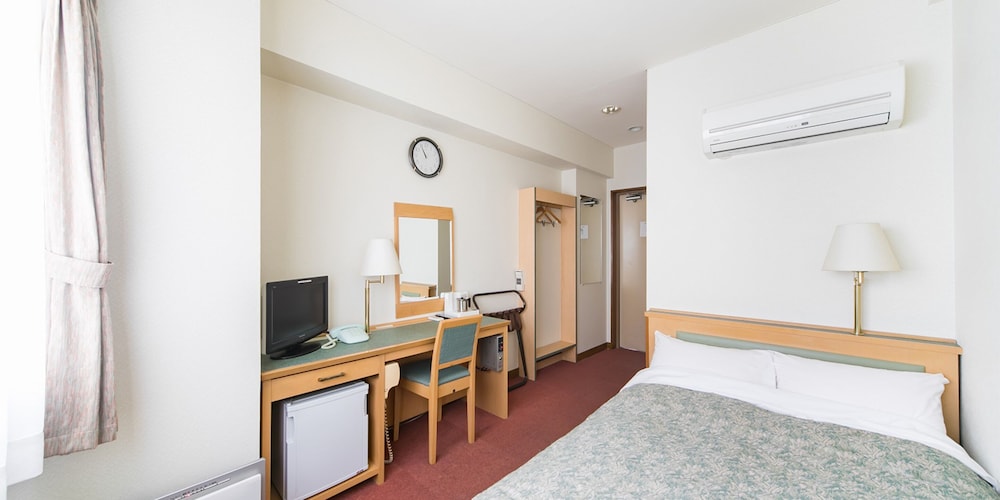 Semi Double Room