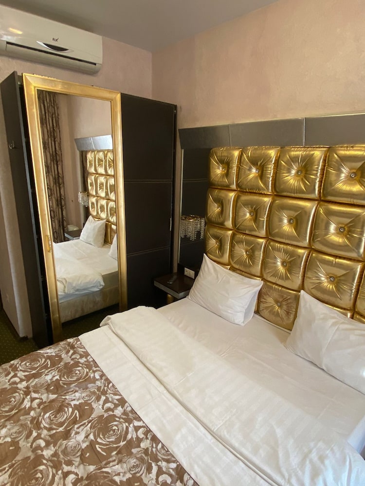 Basic Double Room, No Windows
