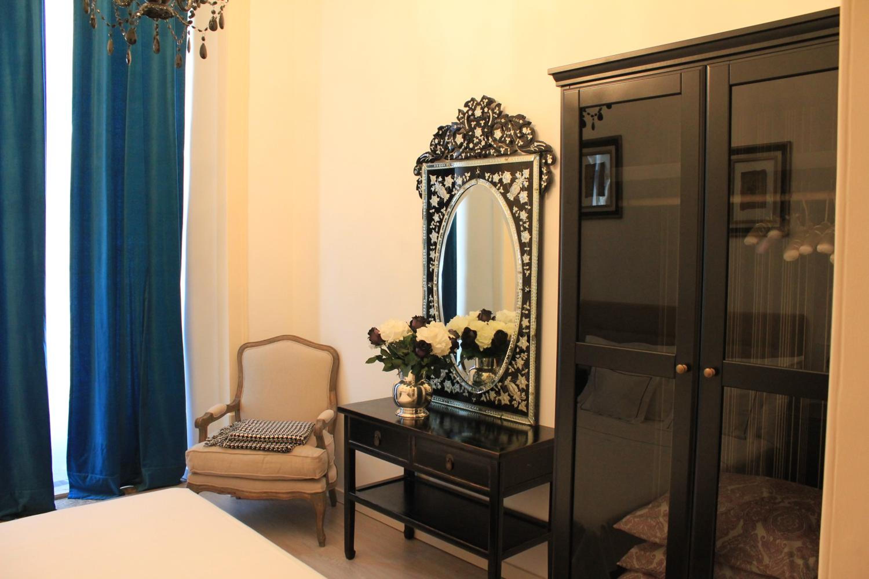 Interior Double Room