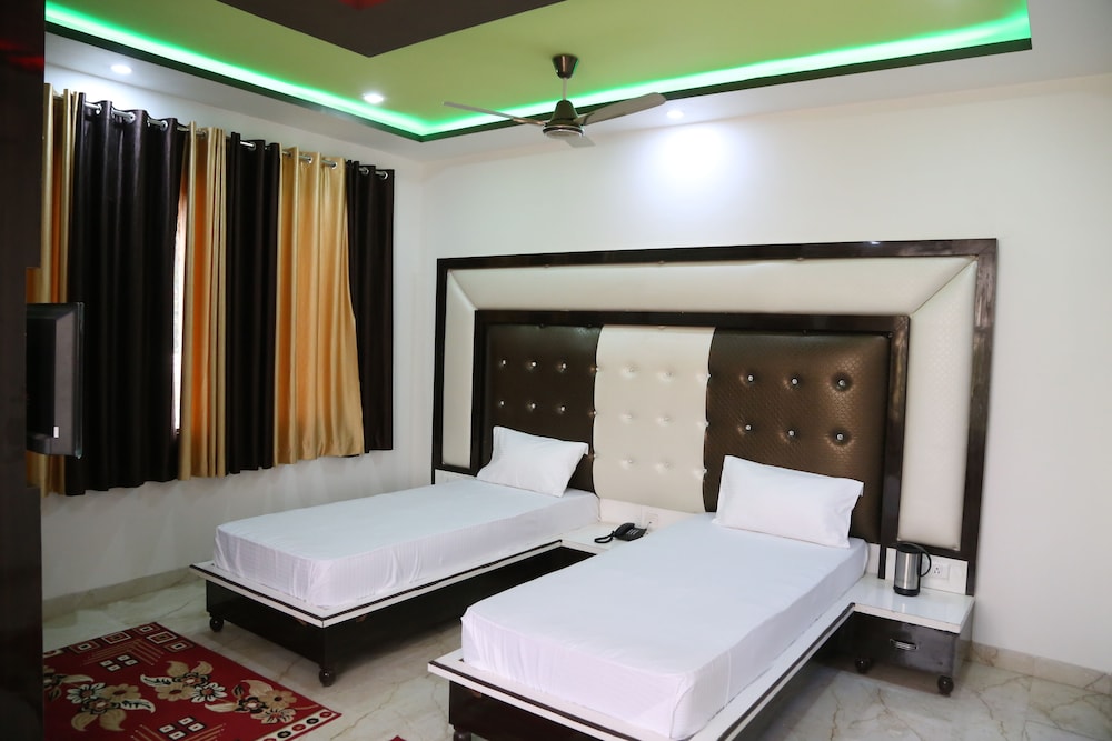 Exclusive Twin Room, 2 Twin Beds, Accessible, Smoking