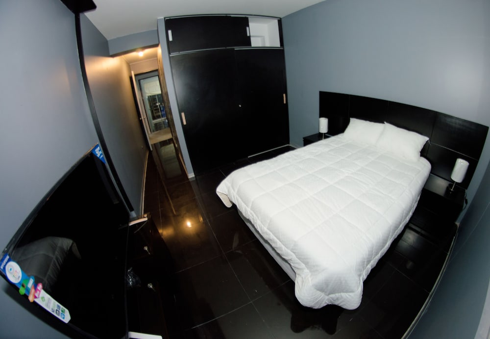 Apartment, 3 Bedrooms, Accessible, Private Bathroom