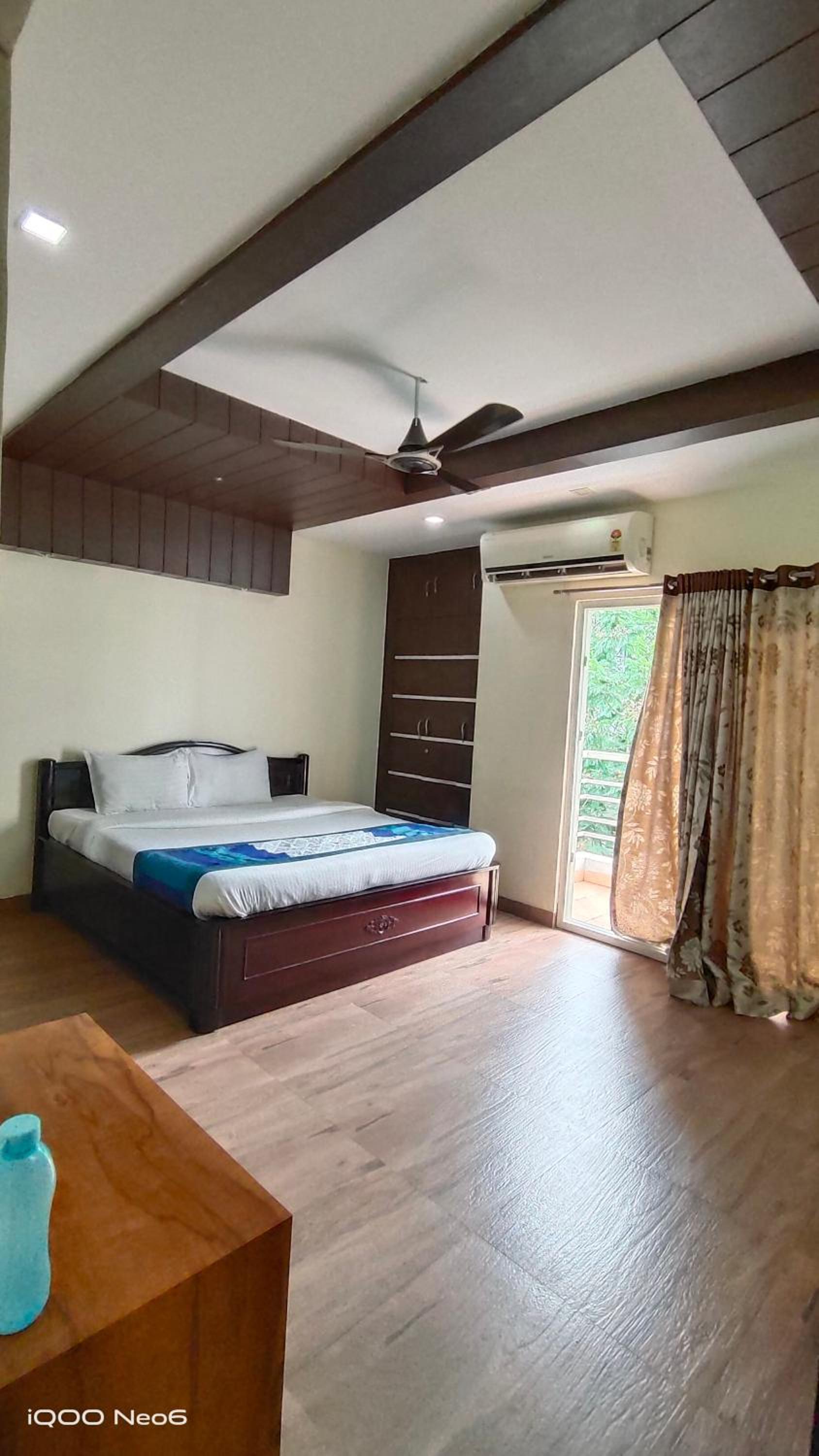King Room with Balcony
