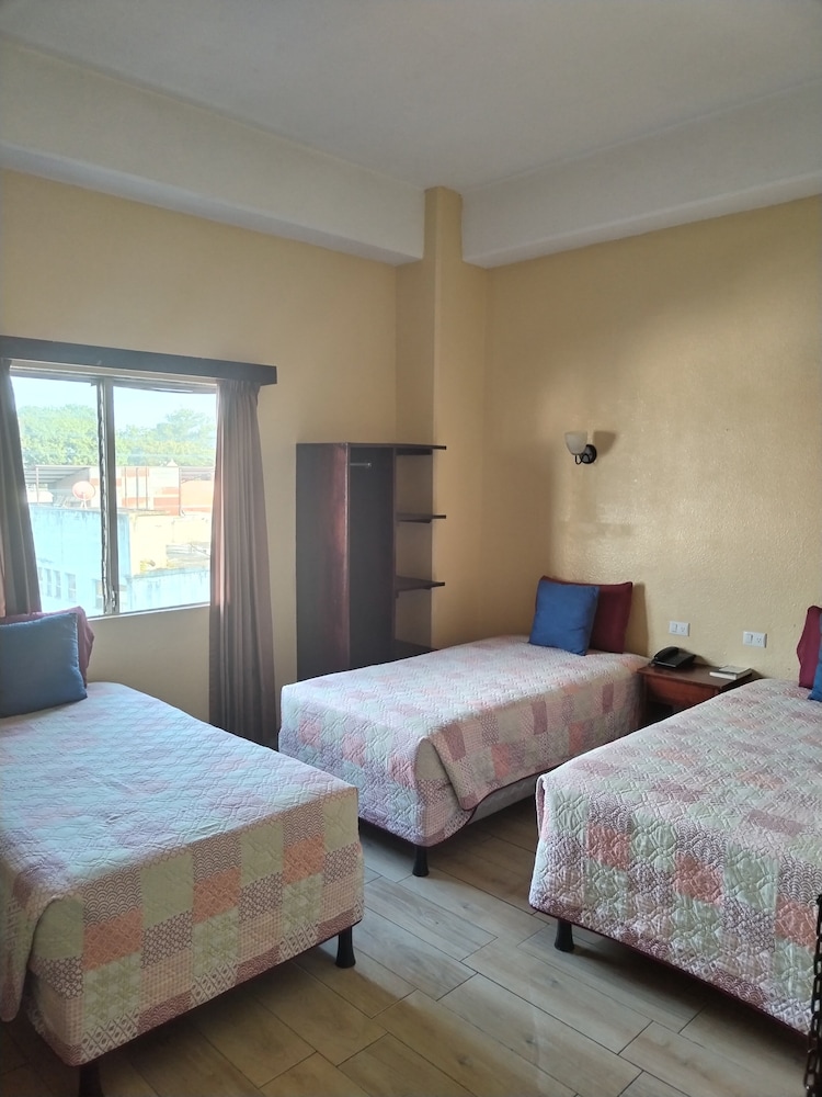 Classic Triple Room, 3 Twin Beds, Non Smoking