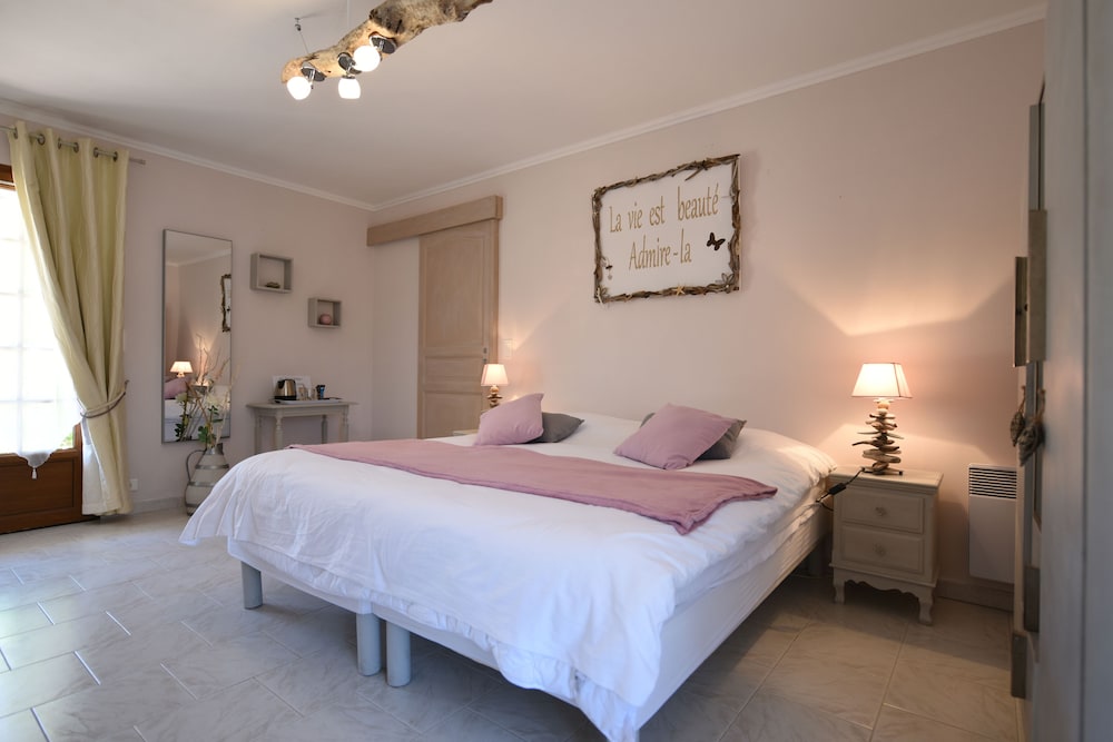 Double Or Twin Room (Les Embruns)
